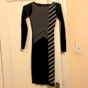 Great knitted dress by Karen Millen. It’s very elegant and has a beautiful fit.